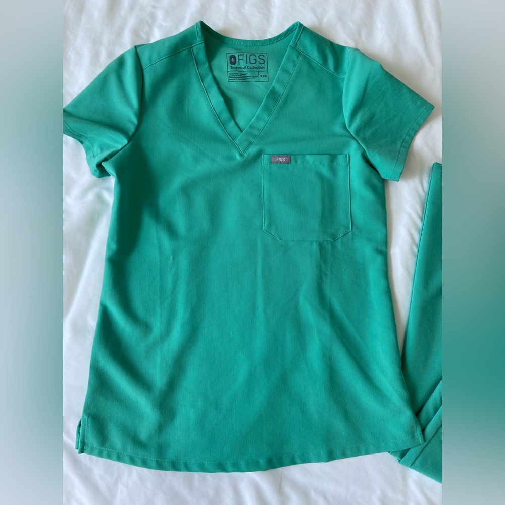 Figs green scrub set xxs